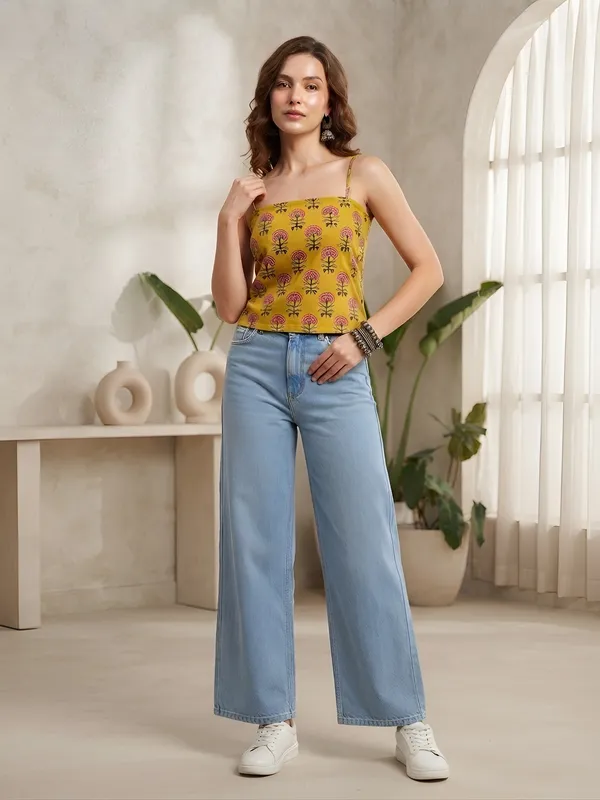 Yellow_Pure_Cotton_Printed_Top_For_Women