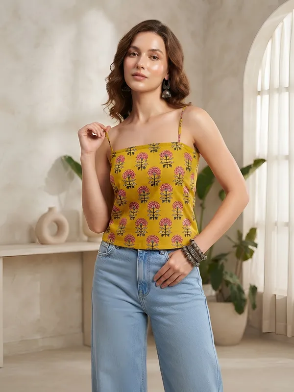 Yellow_Pure_Cotton_Printed_Top_For_Women