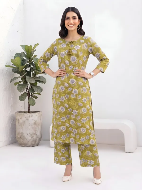 Olive_Green_Printed_Co-Ord_Set_for_Women