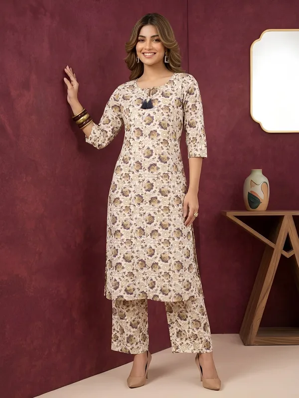 Cream_Floral_Printed_Viscose_Rayon_Kurta_Set