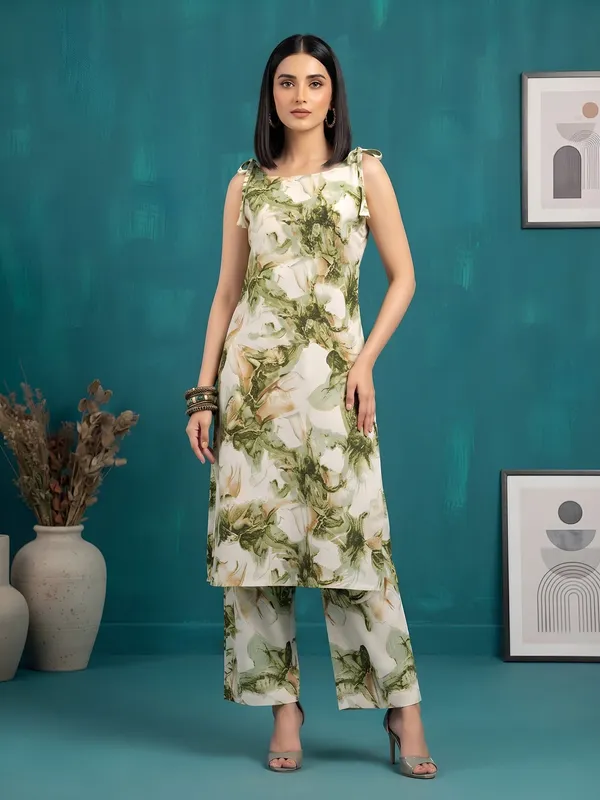 Green_Floral_Printed_Viscose_Rayon_Kurta_Set