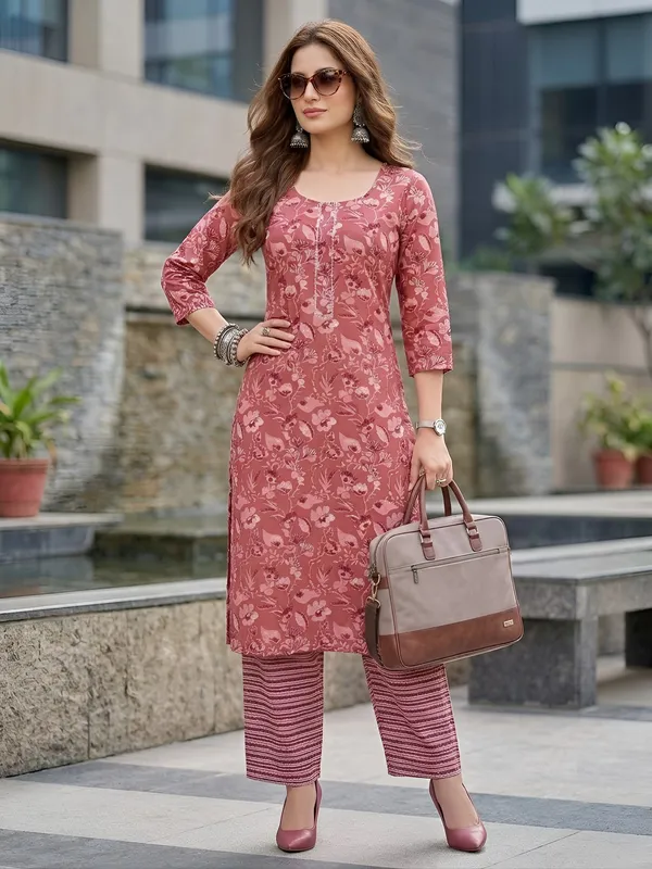Mauve_Floral_Printed_Viscose_Rayon_Kurta_Set
