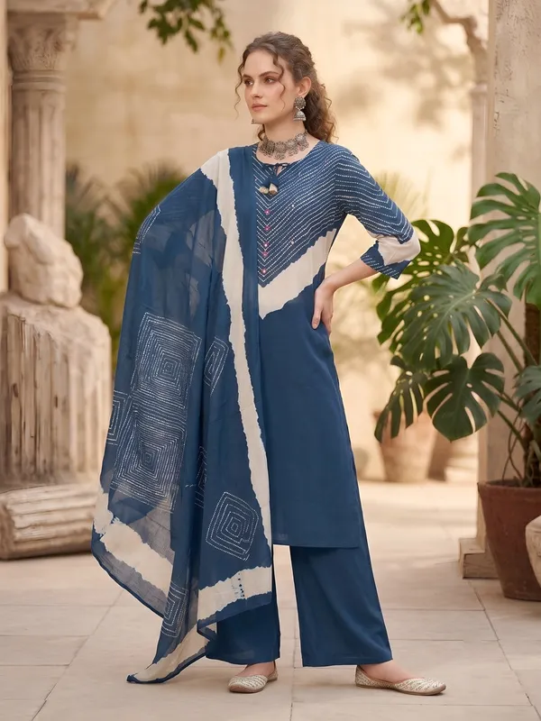 Blue_Floral_Printed_Straight_Kurta_Set_For_Women