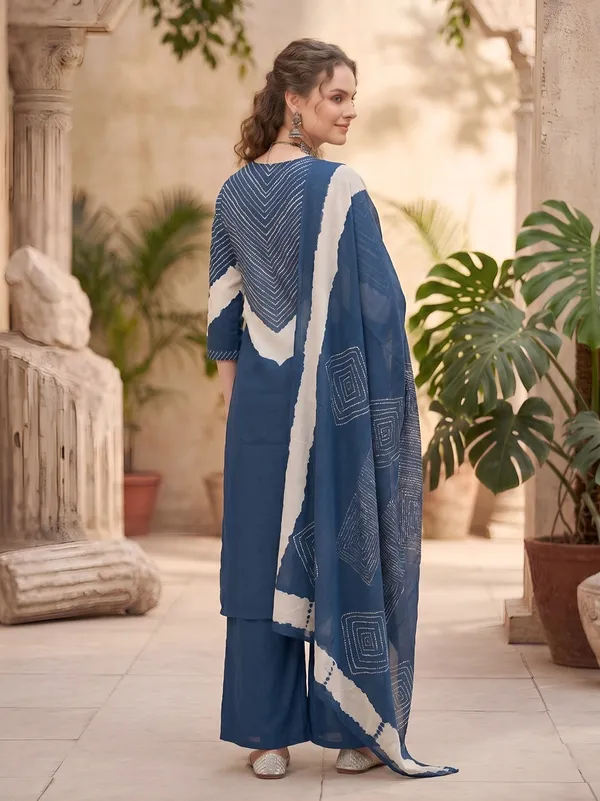 Blue_Floral_Printed_Straight_Kurta_Set_For_Women
