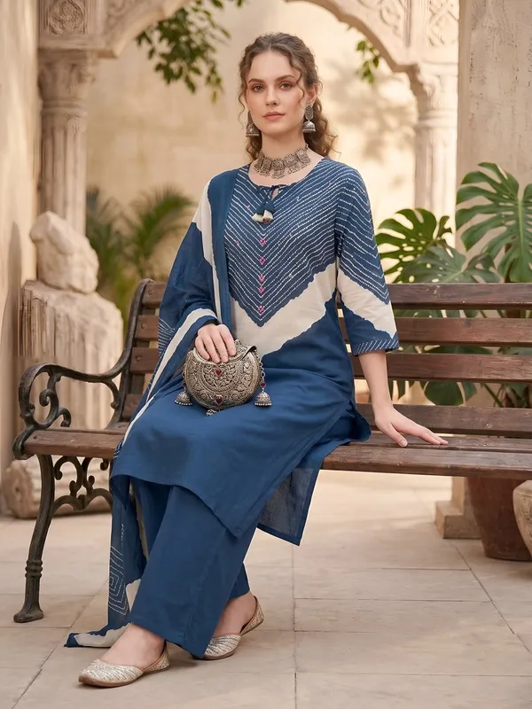 Blue_Floral_Printed_Straight_Kurta_Set_For_Women