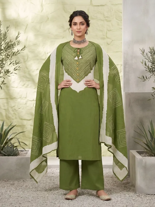 Green_Floral_Printed_Straight_Kurta_Set_For_Women