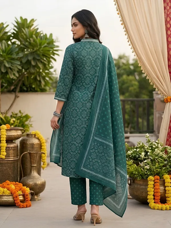 Teal_Green_Floral_Printed_Straight_Kurta_Set_For_Women