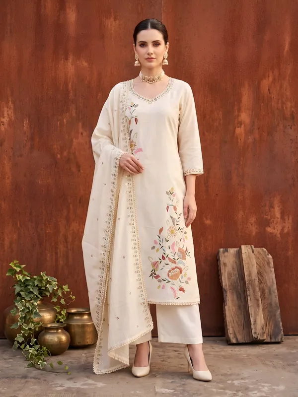 Beige_Floral_Printed_Straight_Kurta_Set_For_Women