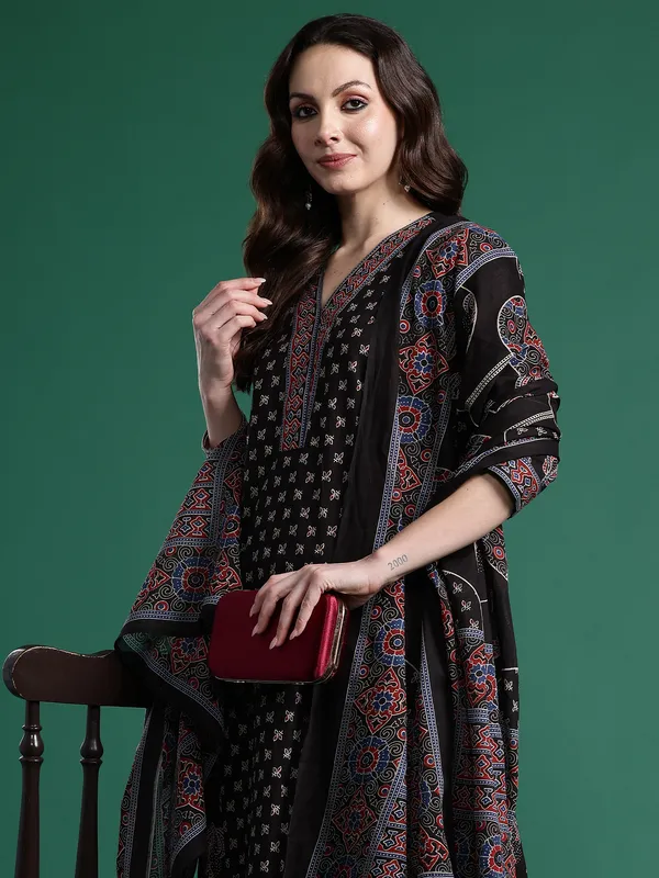 Black_Printed_Pure_Cotton_Kurta_Trouser_Dupatta_Set