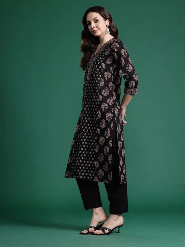 Black_Printed_Pure_Cotton_Kurta_Trouser_Dupatta_Set