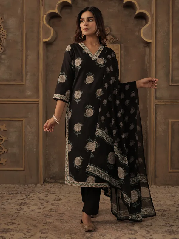 Black_Pure_Cotton_Printed_Kurta_Trouser_Dupatta_Set