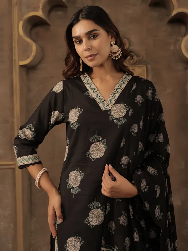 Black_Pure_Cotton_Printed_Kurta_Trouser_Dupatta_Set
