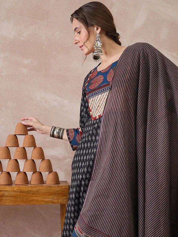 Black_Printed_Pure_Cotton_Kurta_Trouser_Dupatta_Set