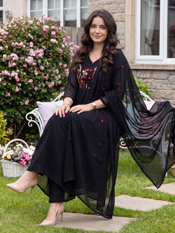Black_Embroidered_Pure_Cotton_Kurta_Trouser_Dupatta_Set