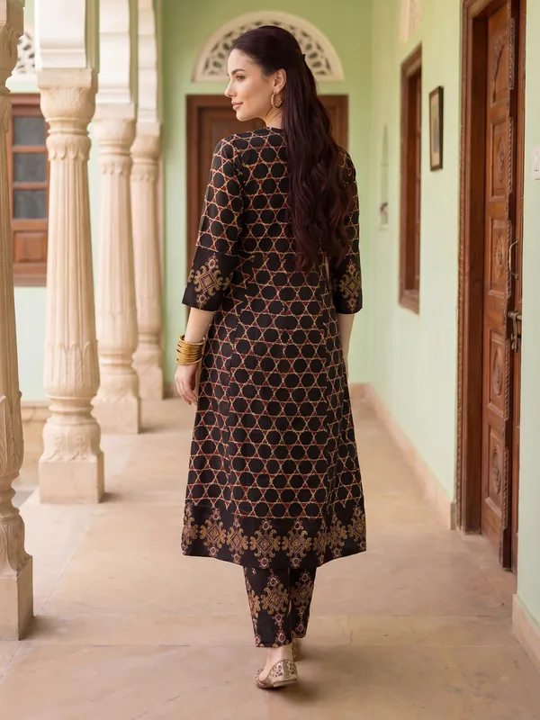 Black_Printed_Pure_Cotton_Kurta_Trouser_Dupatta_Set