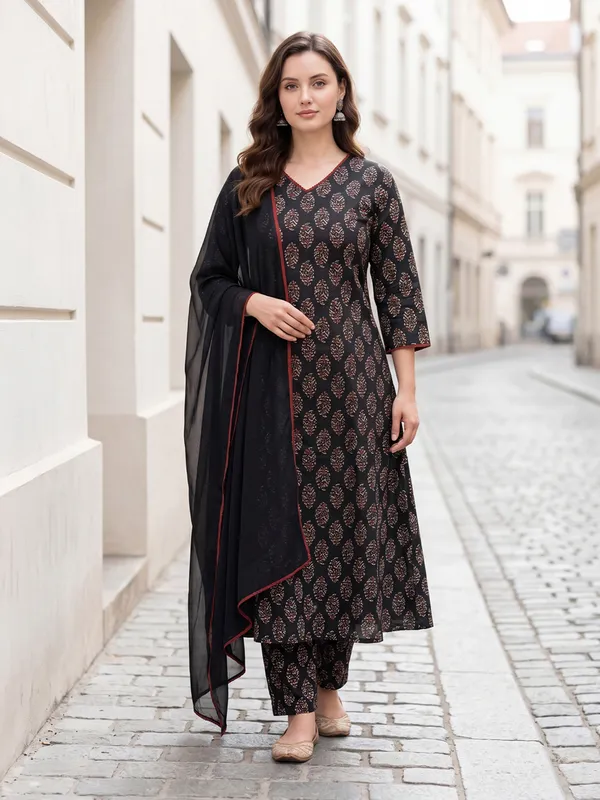 Black_Printed_Pure_Cotton_Kurta_Trouser_Dupatta_Set