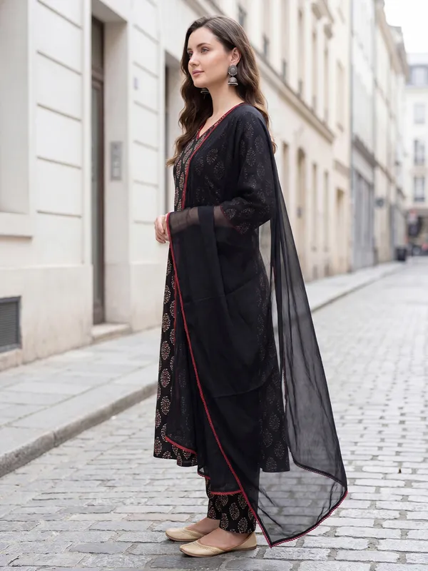 Black_Printed_Pure_Cotton_Kurta_Trouser_Dupatta_Set