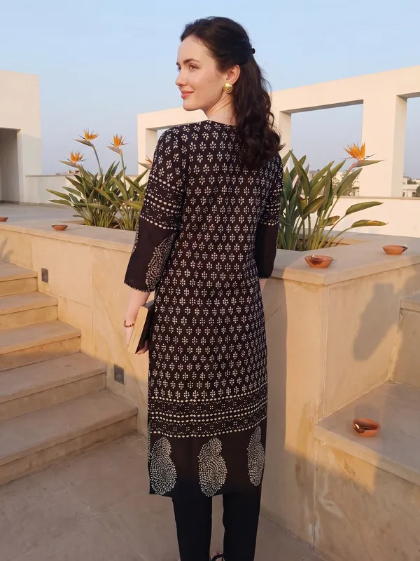 Black_Printed_Pure_Cotton_Kurta_Trouser_Dupatta_Set