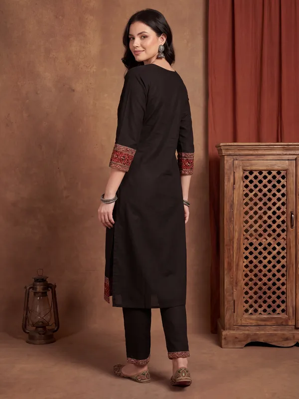 Black_Printed_Pure_Cotton_Kurta_Trouser_Dupatta_Set