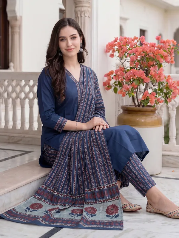 Blue_Printed_Pure_Cotton_Kurta_Trouser_Dupatta_Set