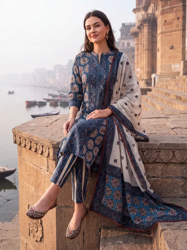 Blue_Printed_Straight_Kurta_Trousers_With_Dupatta_Set