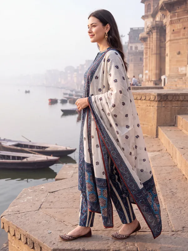 Blue_Printed_Straight_Kurta_Trousers_With_Dupatta_Set