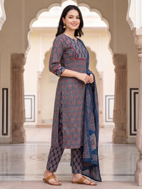 Blue_Printed_Straight_Kurta_Trousers_With_Dupatta_Set