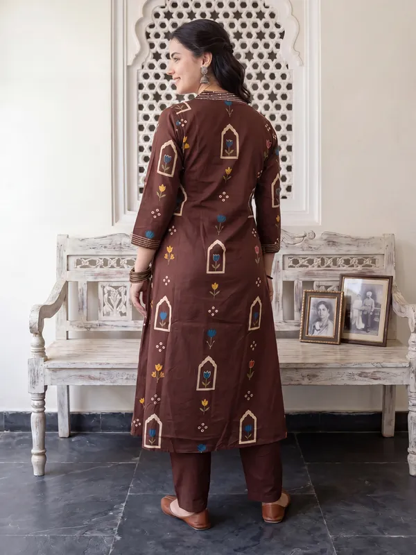 Brown_Printed_Pure_Cotton_Kurta_Trouser_Dupatta_Set