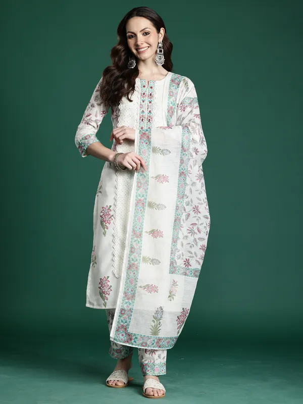 Cream_Printed_Pure_Cotton_Kurta_Trouser_Dupatta_Set
