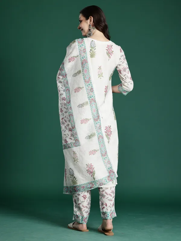 Cream_Printed_Pure_Cotton_Kurta_Trouser_Dupatta_Set