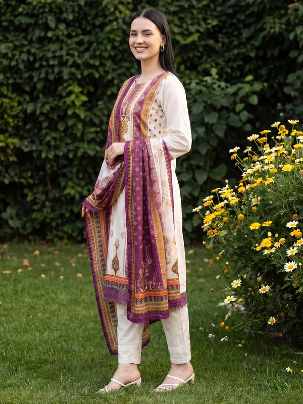 Cream_Printed_Straight_Kurta_Trousers_With_Dupatta_Set