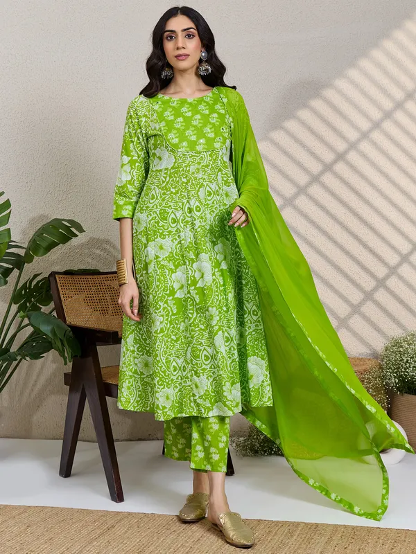 Green_Printed_Pure_Cotton_Kurta_Trouser_Dupatta_Set