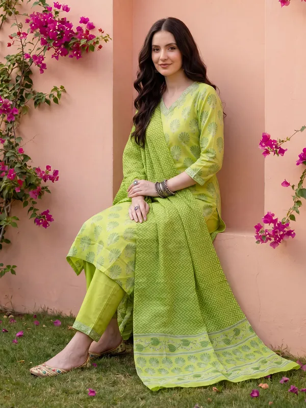 Green_Printed_Pure_Cotton_Kurta_Trouser_Dupatta_Set