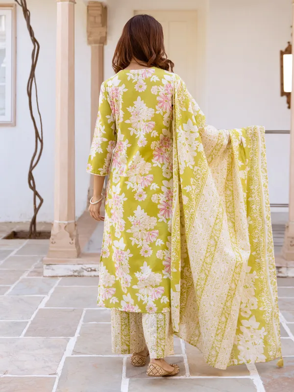 Green_Printed_Pure_Cotton_Kurta_Trouser_Dupatta_Set