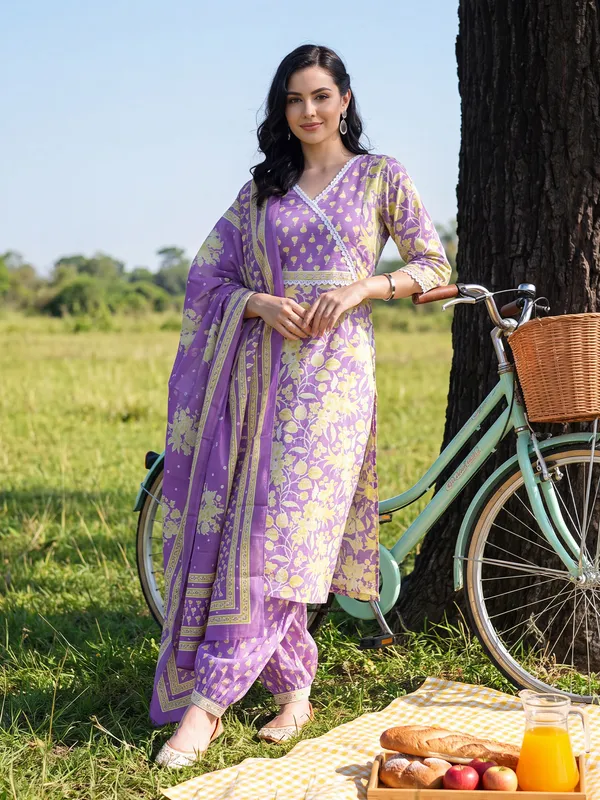 Lavender_Printed_Straight_Kurta_Salwar_With_Dupatta_Set