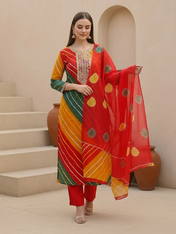 Multicolor_Printed_Georgette_Kurta_Trouser_Dupatta_Set