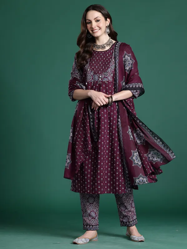 Maroon_Printed_Pure_Cotton_Kurta_Trouser_Dupatta_Set