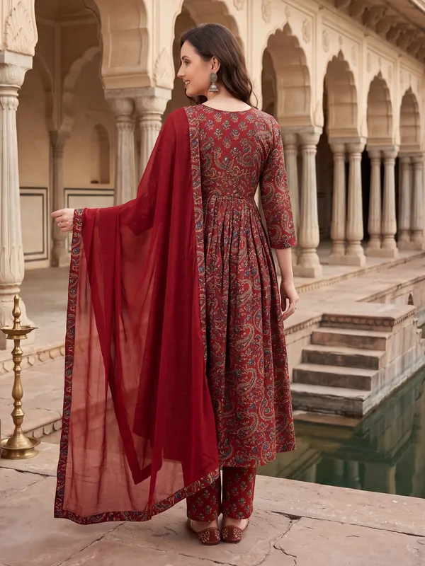 Maroon_Printed_Pure_Cotton_Kurta_Trouser_Dupatta_Set