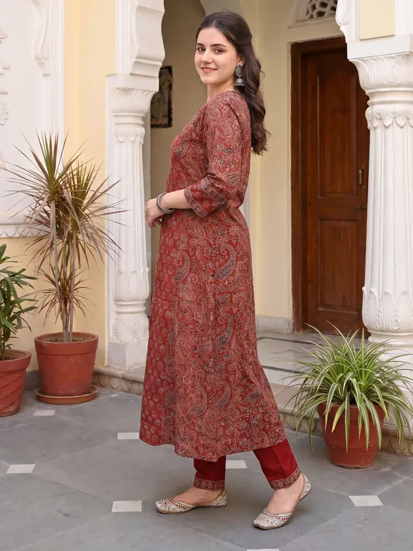 Maroon_Printed_Pure_Cotton_Kurta_Trouser_Dupatta_Set