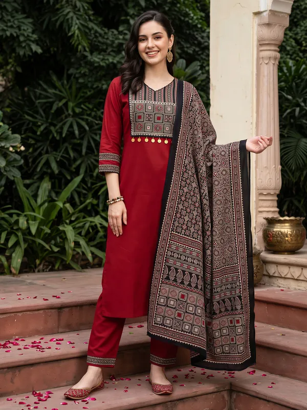 Maroon_Yoke_Design_Straight_Kurta_Trousers_With_Dupatta_Set
