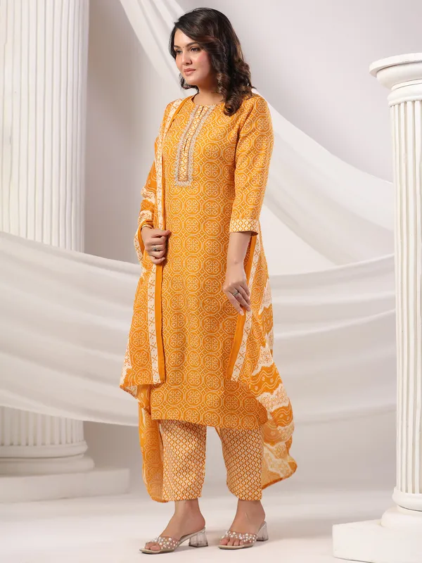 Mustard_Printed_Straight_Kurta_Trousers_With_Dupatta_set