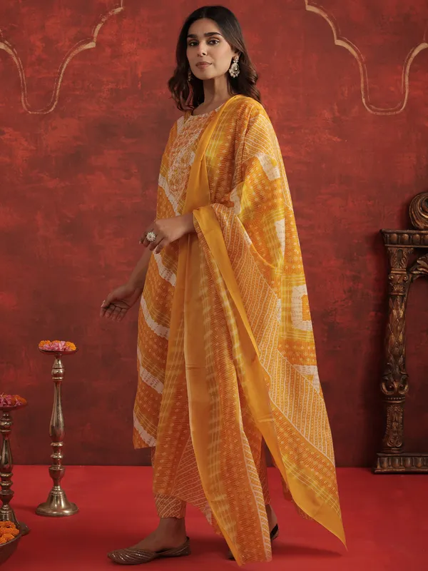 Mustard_Printed_Pure_Cotton_Kurta_Trouser_Dupatta_Set