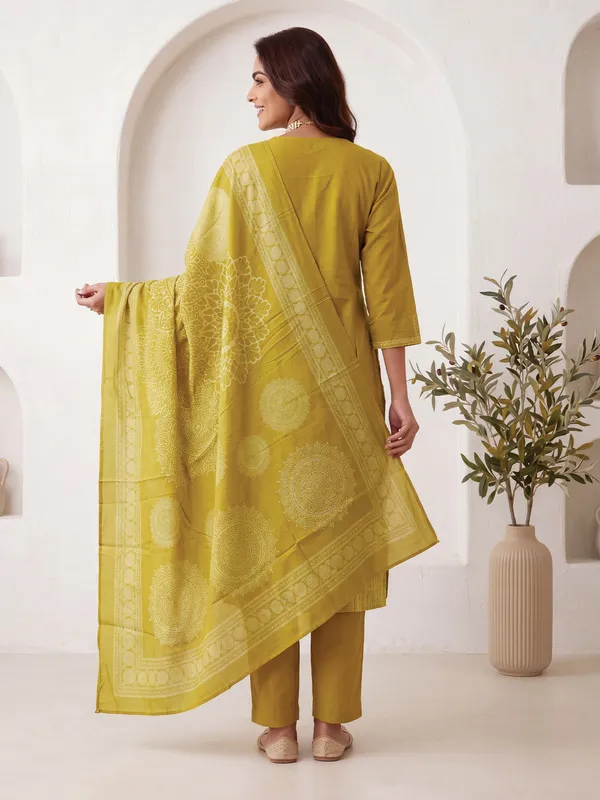 Mustard_Printed_Pure_Cotton_Kurta_Trouser_Dupatta_Set