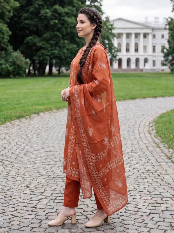 Orange_Printed_Pure_Cotton_Kurta_Trouser_Dupatta_Set