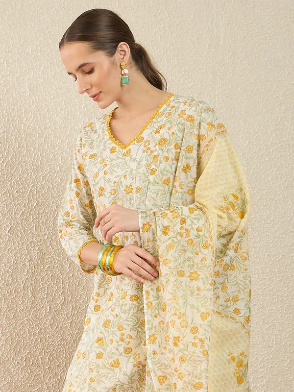 Off_White_Printed_Pure_Cotton_Kurta_Trouser_Dupatta_Set