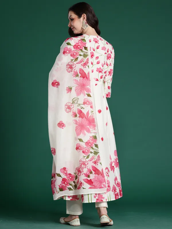 Off_White_Printed_Pure_Cotton_Kurta_Trouser_Dupatta_Set