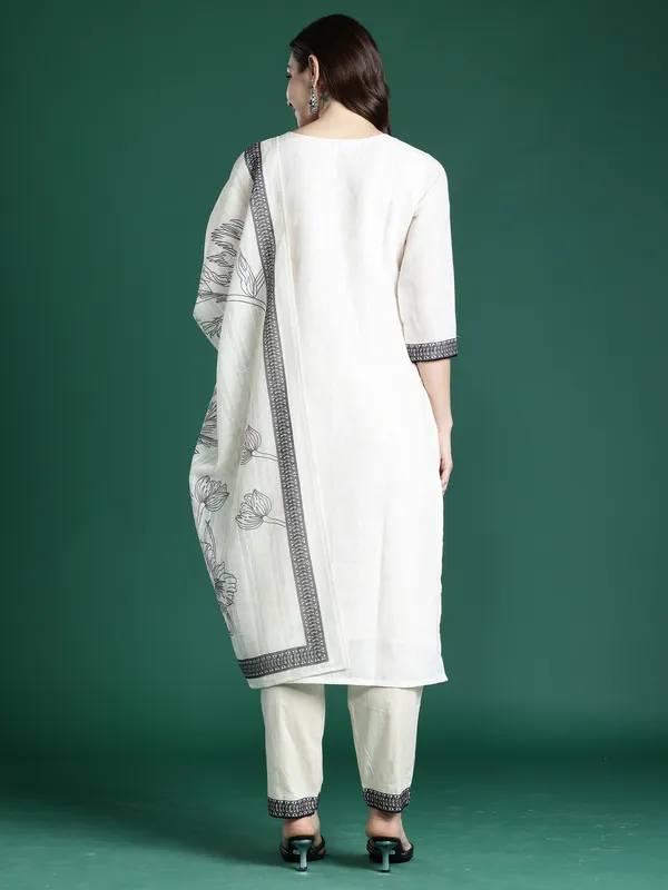 White_Printed_Linen_Kurta_Trouser_Dupatta_Set