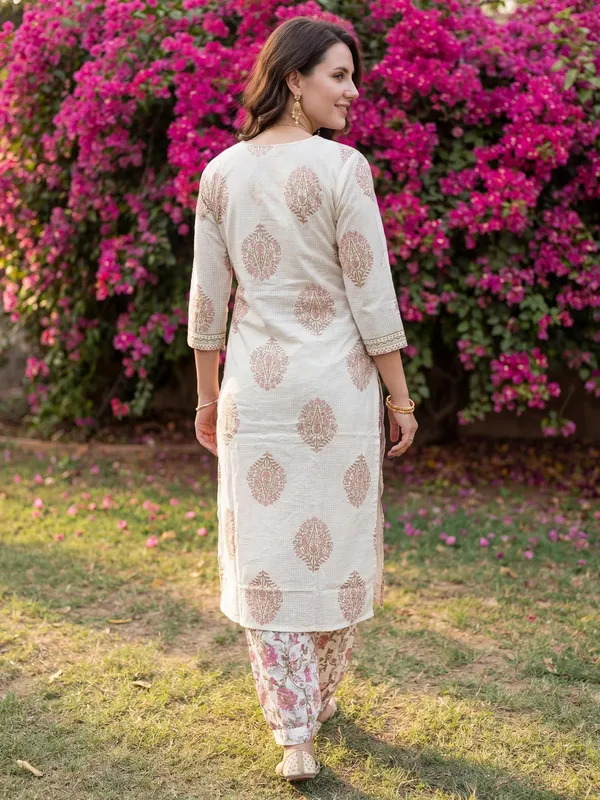 Off_White_Printed_Pure_Cotton_Kurta_Trouser_Dupatta_Set