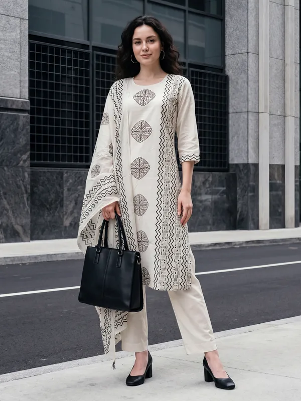 Off_White_Printed_Pure_Cotton_Kurta_Trouser_Dupatta_Set