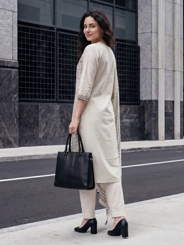 Off_White_Printed_Pure_Cotton_Kurta_Trouser_Dupatta_Set